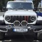 Jeep со светодиодной балкой Strands