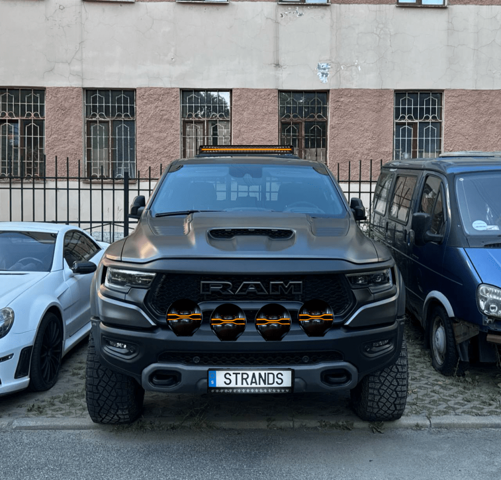 RAM TRX — балки Strands на крыше и бампере